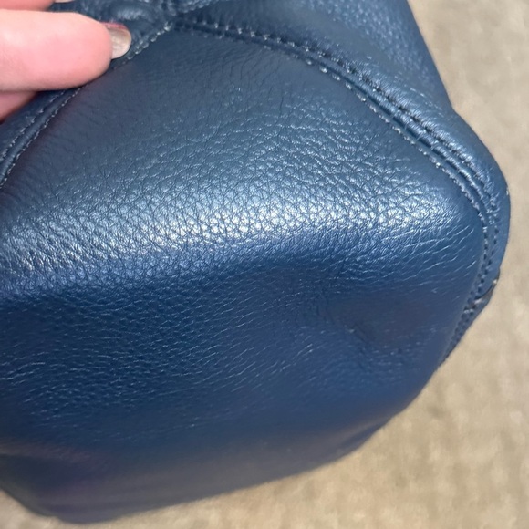 Michael Kors Blue Leather Shoulder Bag - Picture 4 of 9